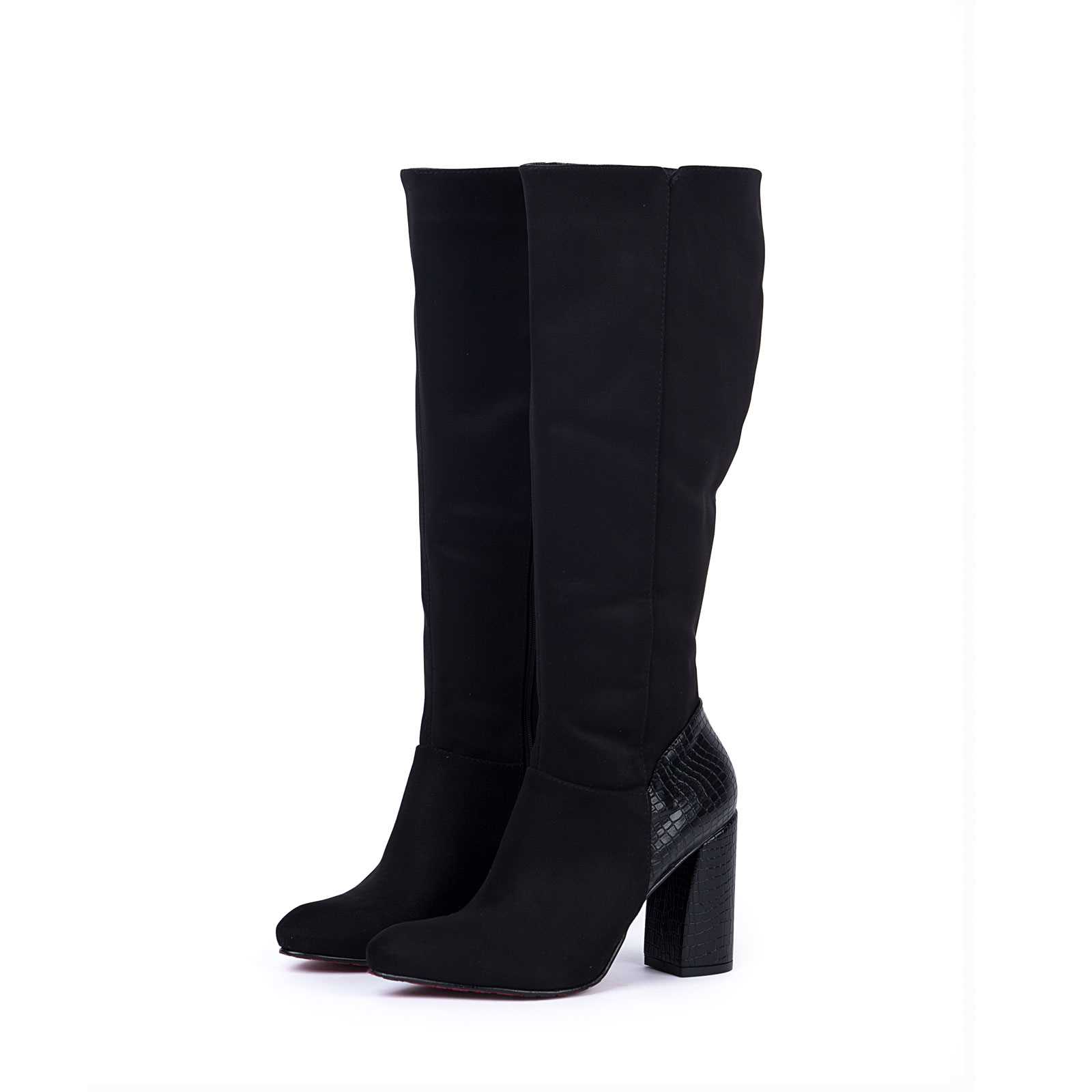 A Bota AKHA