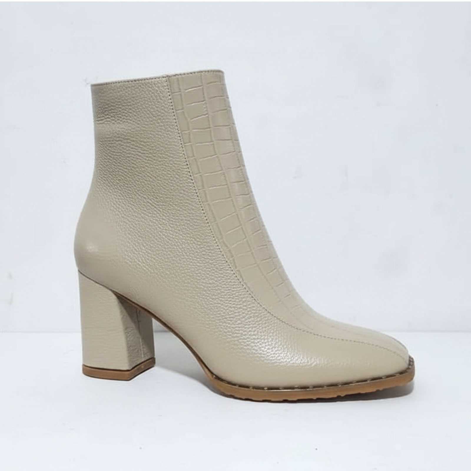 A Botin FERRI 