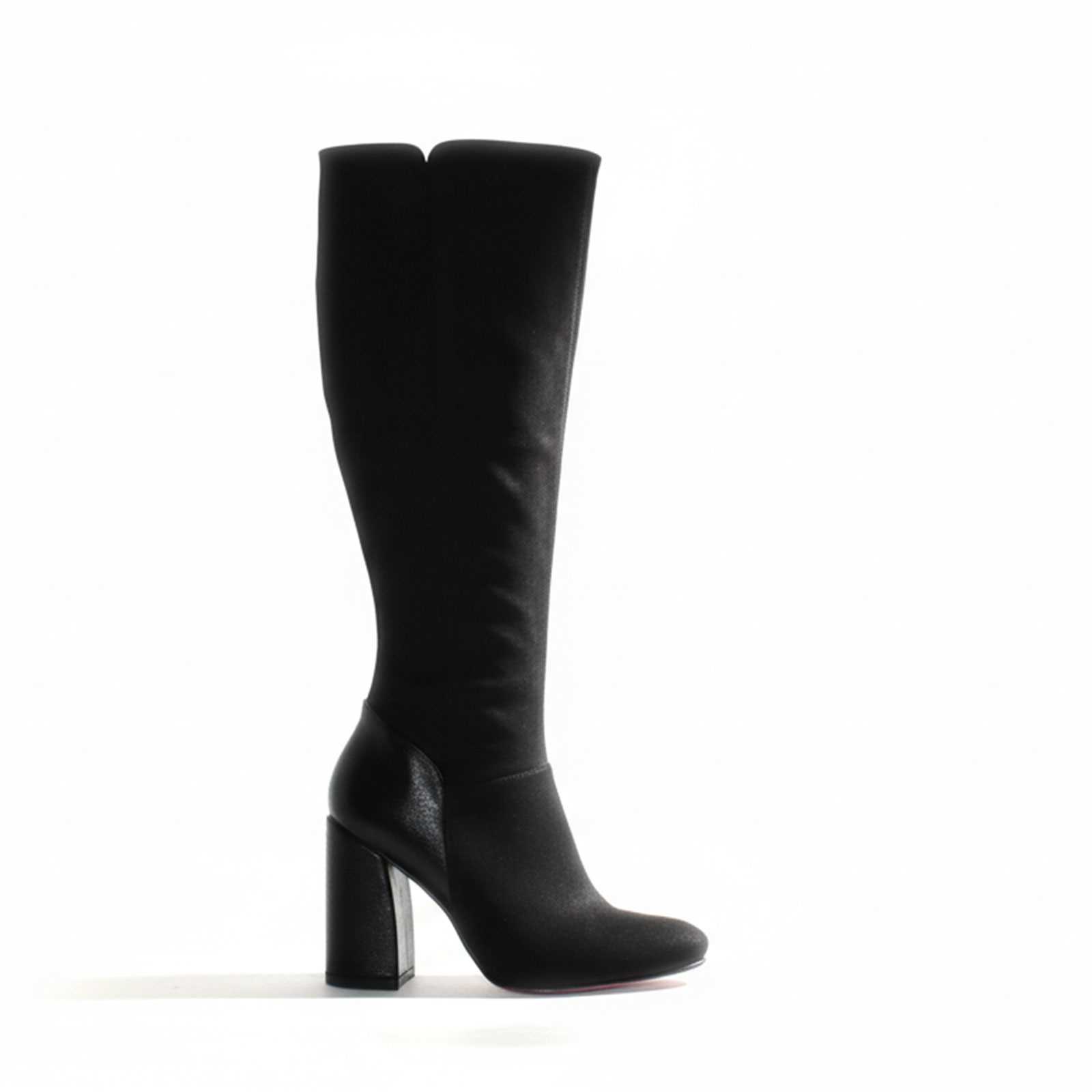 A Bota AKHA